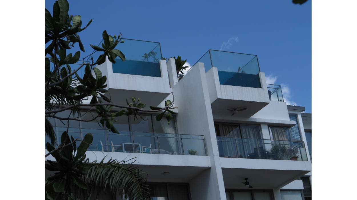Marina Collection @ Sentosa Cove_Glass Railing _ Swimming Pool Glass_3