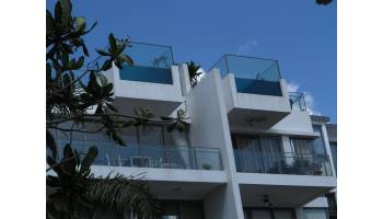 Marina Collection @ Sentosa Cove_Glass Railing _ Swimming Pool Glass_3
